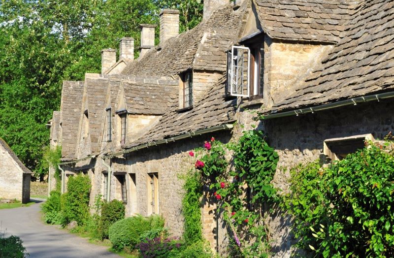 english village old home